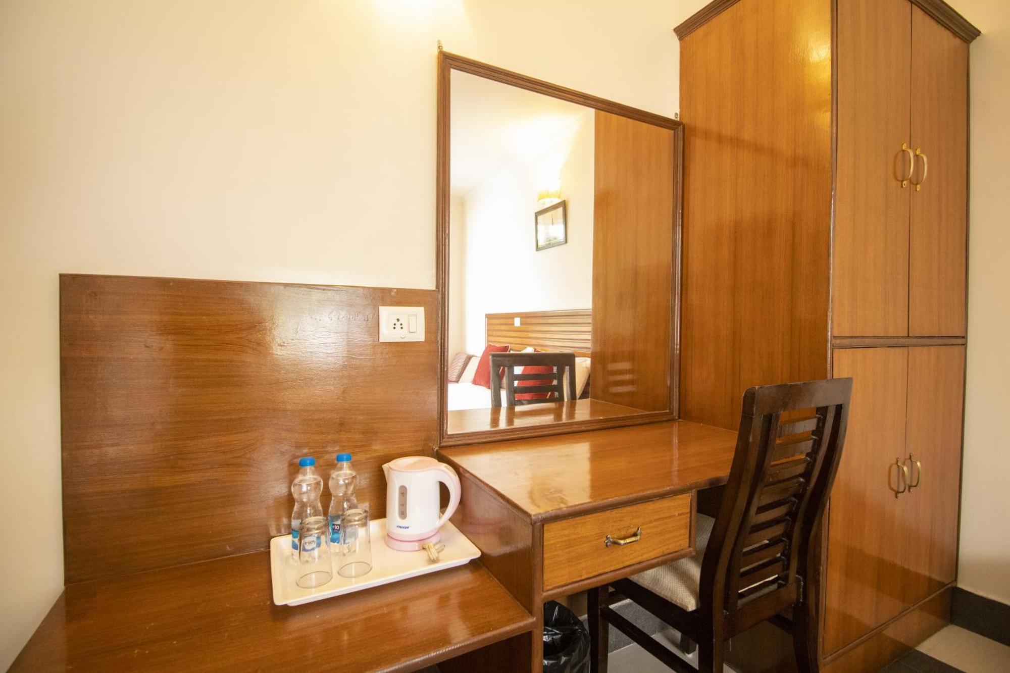 Wow Stayz2 Hotel The Lodge Dharamszala Kültér fotó
