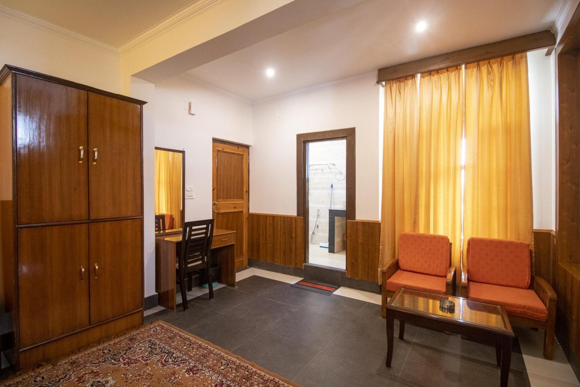 Wow Stayz2 Hotel The Lodge Dharamszala Kültér fotó