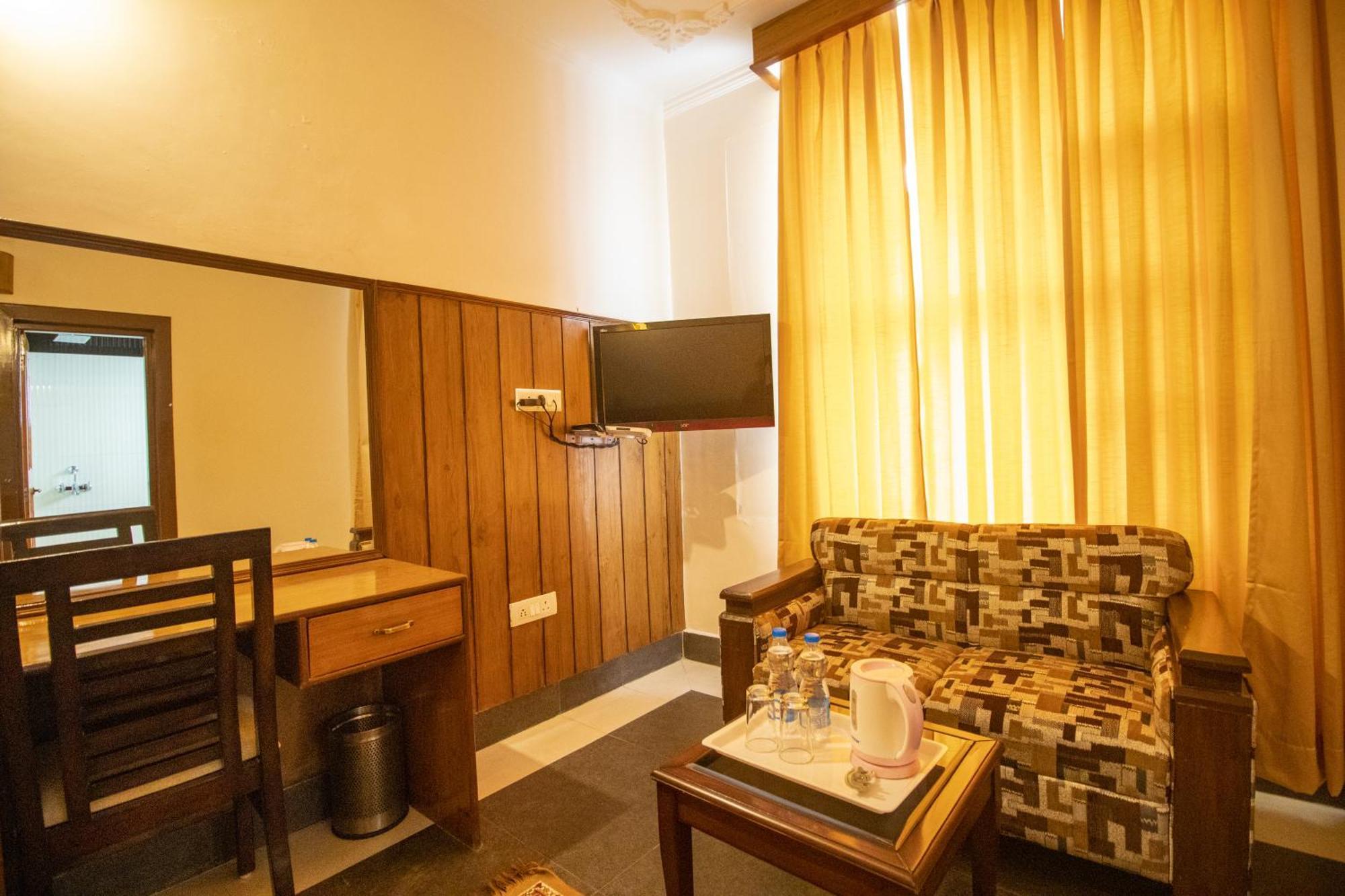 Wow Stayz2 Hotel The Lodge Dharamszala Kültér fotó