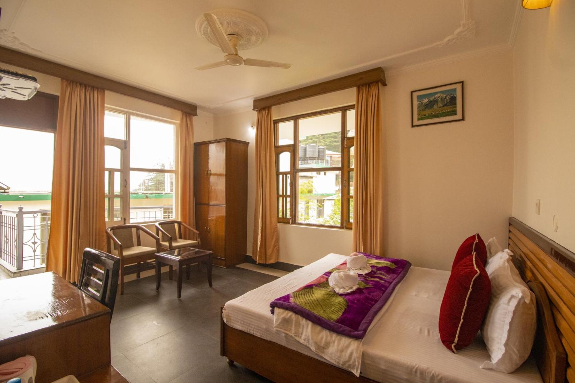 Wow Stayz2 Hotel The Lodge Dharamszala Kültér fotó