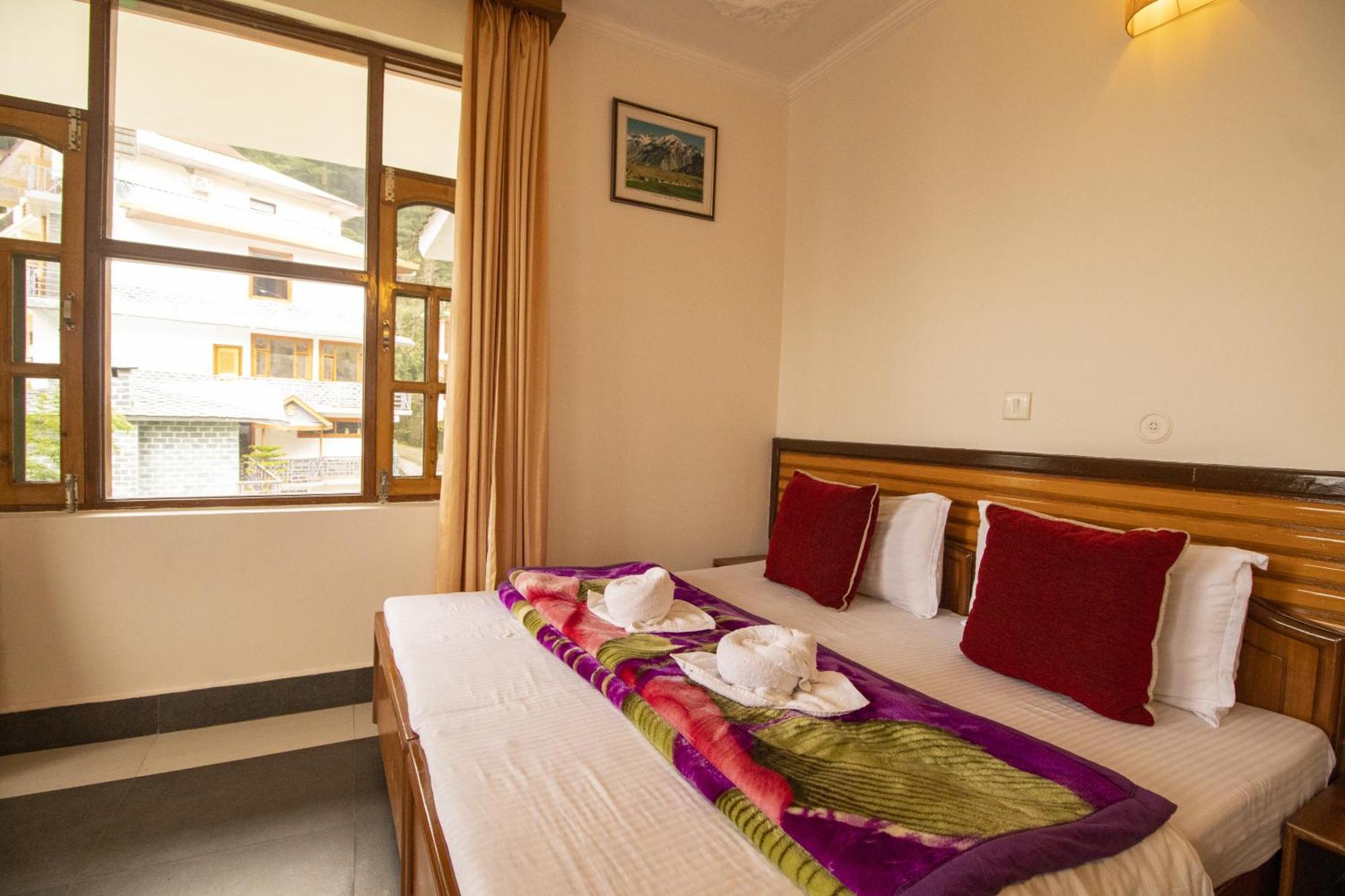 Wow Stayz2 Hotel The Lodge Dharamszala Kültér fotó